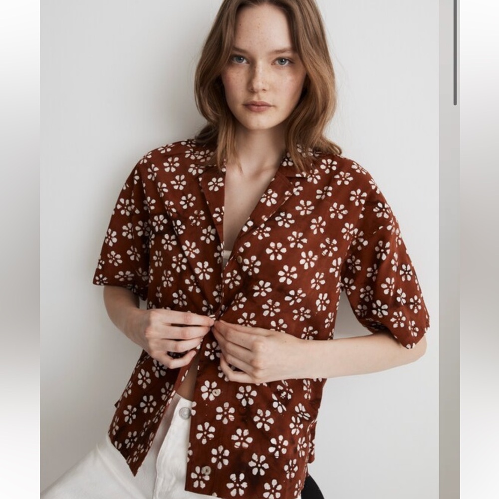 Women’s Madewell Bubble-Printed Button-Up Camp Shirt in size M NWT